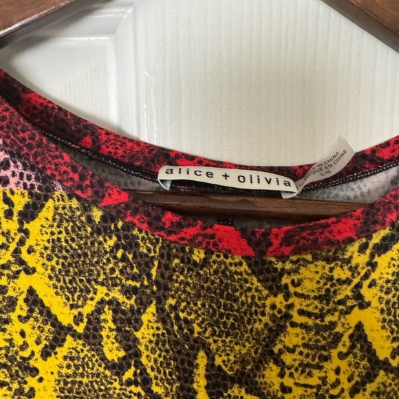 Alice + Olivia Multicolor Striped Snake Print Crop Top - Picture 4 of 4